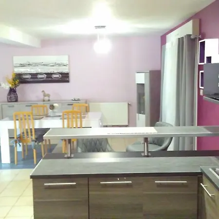 La Maison Du Bonheur Nyaraló Roquetoire